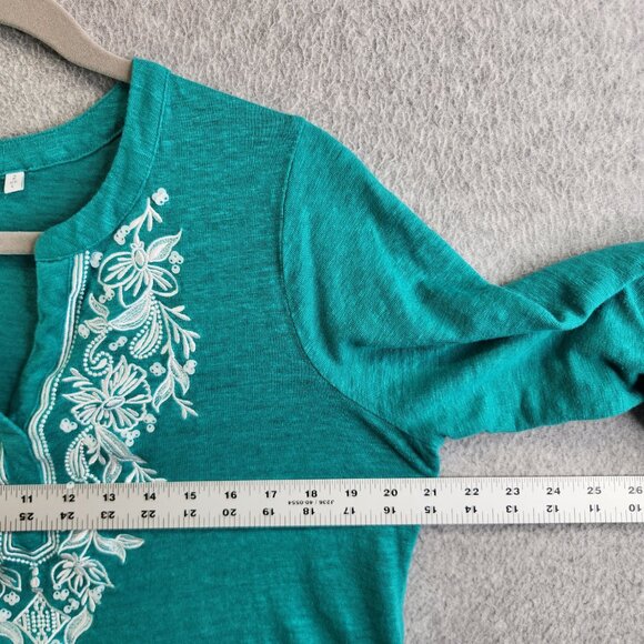 Chicos Top Womens 2 Blue Soft Linen Embroidered Boho Festival Side Slits - Picture 6 of 12